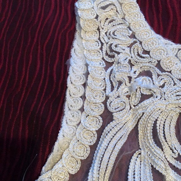 MissShop new with tags sleeveless, see through blouse with lace embellishments - Picture 3 of 8